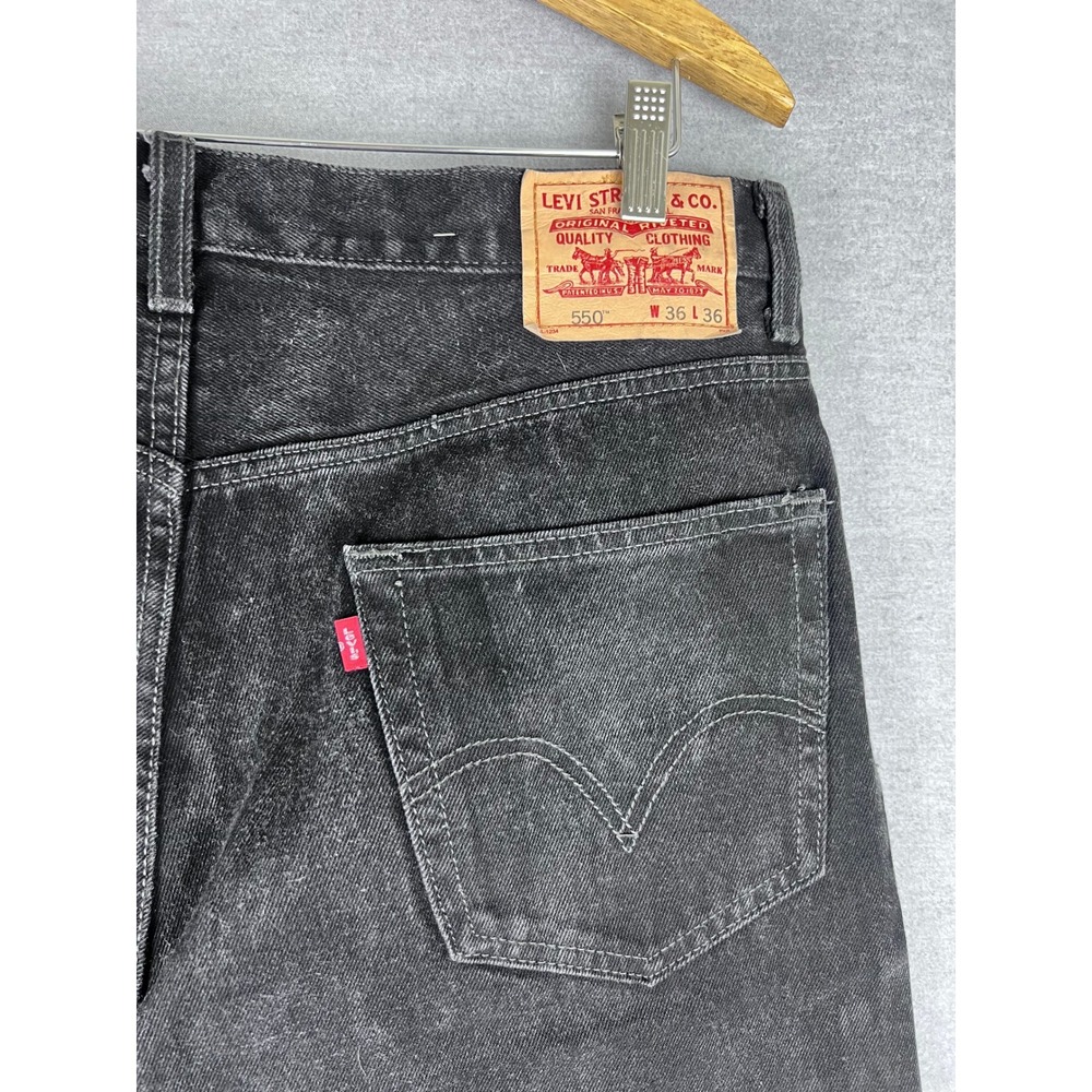 Vintage Levis 550 Relaxed Fit Tapered‎ Leg Black Denim Jeans Mens Fits 35x35 Y2k